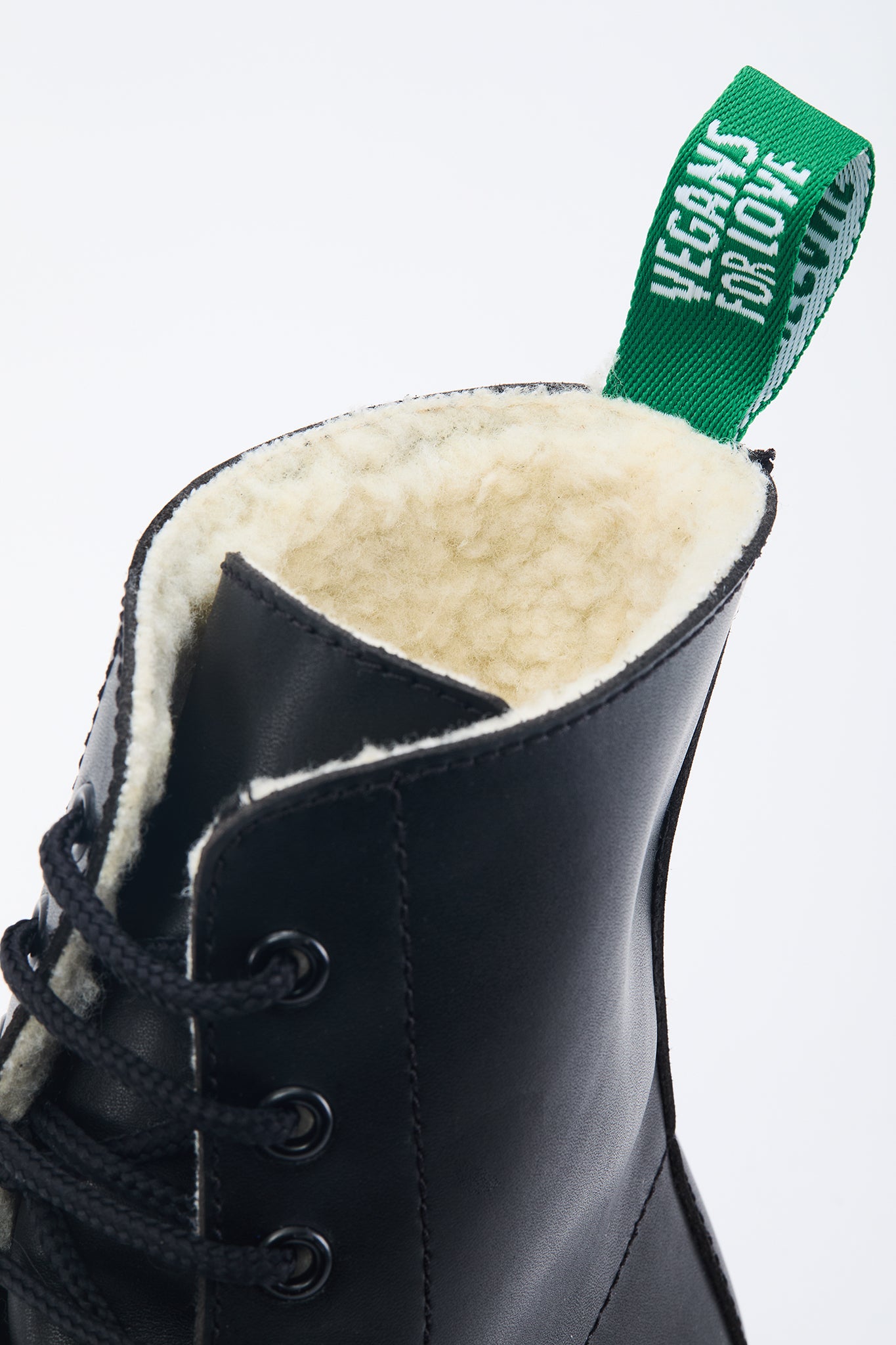 Wegańskie Zimowe Buty Unisex - Activist Footprints, Trwałe, Wodoodporne, z Podszewką Polarową, Idealne na Zimno i Codzienny Użytek